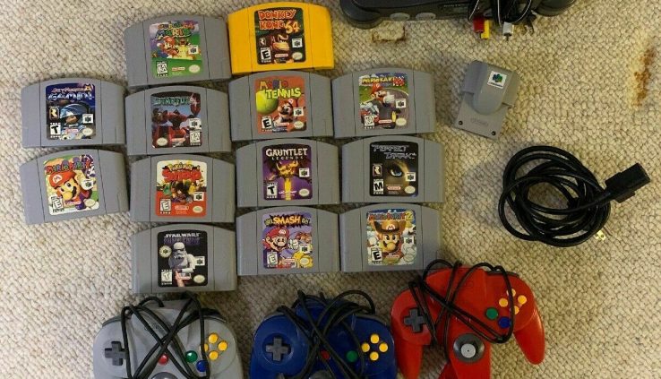 Nintendo 64 + 13 games + 3 controllers