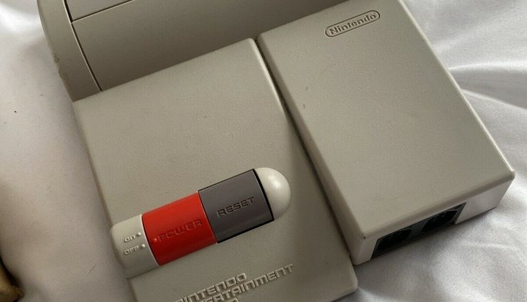 Nintendo NES-101 High Loader