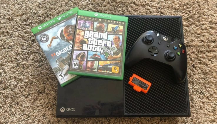 Xbox one console with controller and Games