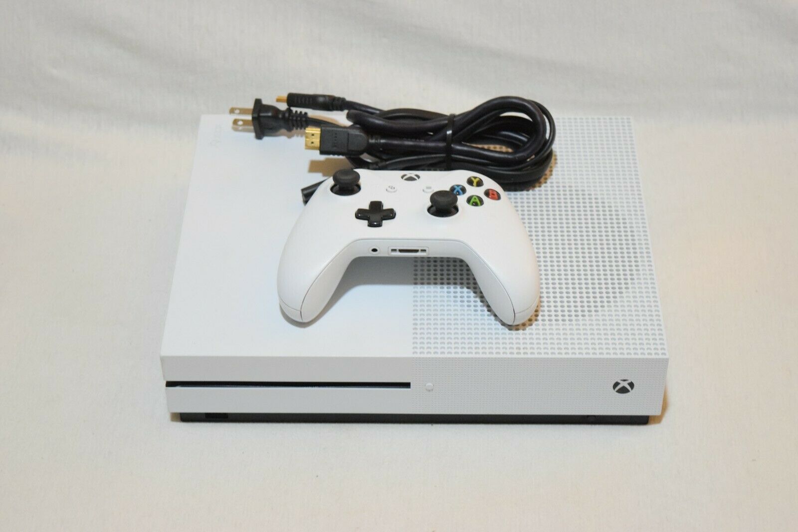 Microsoft 1681 Xbox One S 1tb Game Console W One White Controller 