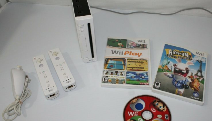 Nintendo Wii Video Recreation Procedure Console Bundle RVL-001 Tested w/ Mario + 2 Games