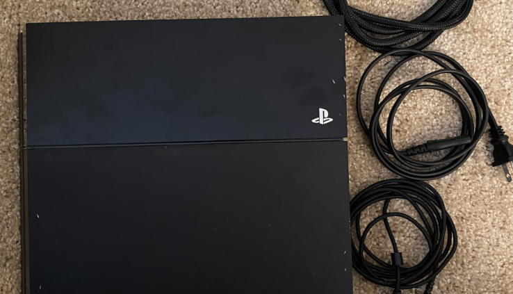 Sony Ps4 (PS4) 500GB [with controller and cables!]