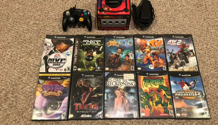 Gamecube Console and 10 game bundle lot WWE, Ty, Turok, Spyro, Tak, Tony Hawk