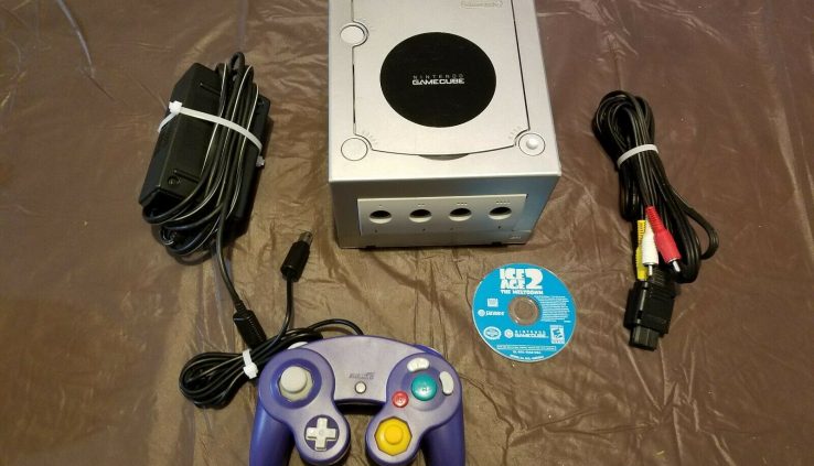 Nintendo GameCube Console Entire System bundle dol-101 free game all hookups