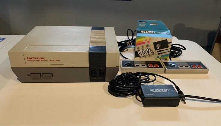 Nintendo NES Console W/ Cords & Controllers Examined & Working NES-001 All Hookups