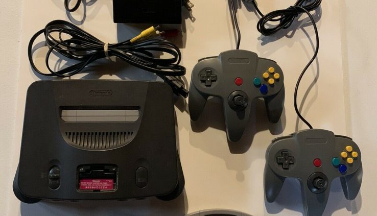 Nintendo 64 N64 W/ Console, 2 Controllers, Cables, 1 Game. Examined