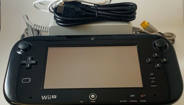 Nintendo Wii U 32GB VIdeo Sport Device Console Bundle WUP-101 Shaded Tested