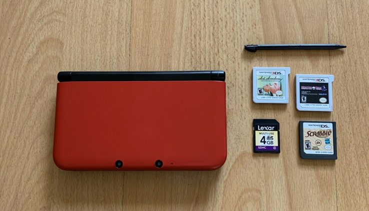 Nintendo 3DS XL Handheld Gaming Machine – Red Bundle