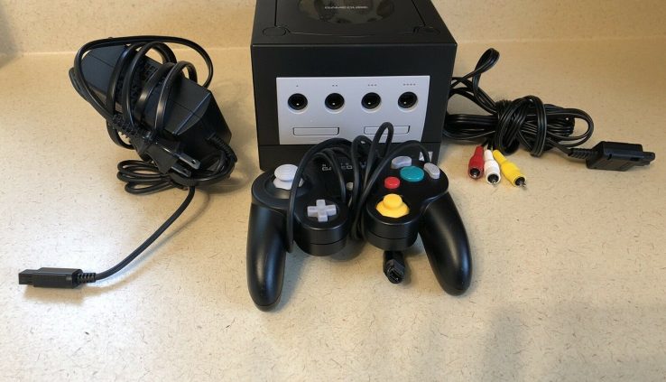 Nintendo GameCube Dusky And Controller (INCLUDES CORDS)