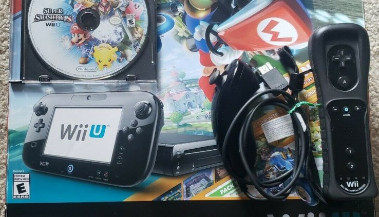 Nintendo Wii U 32GB Mario Kart 8 Deluxe Bundle Console  FREE SHIP