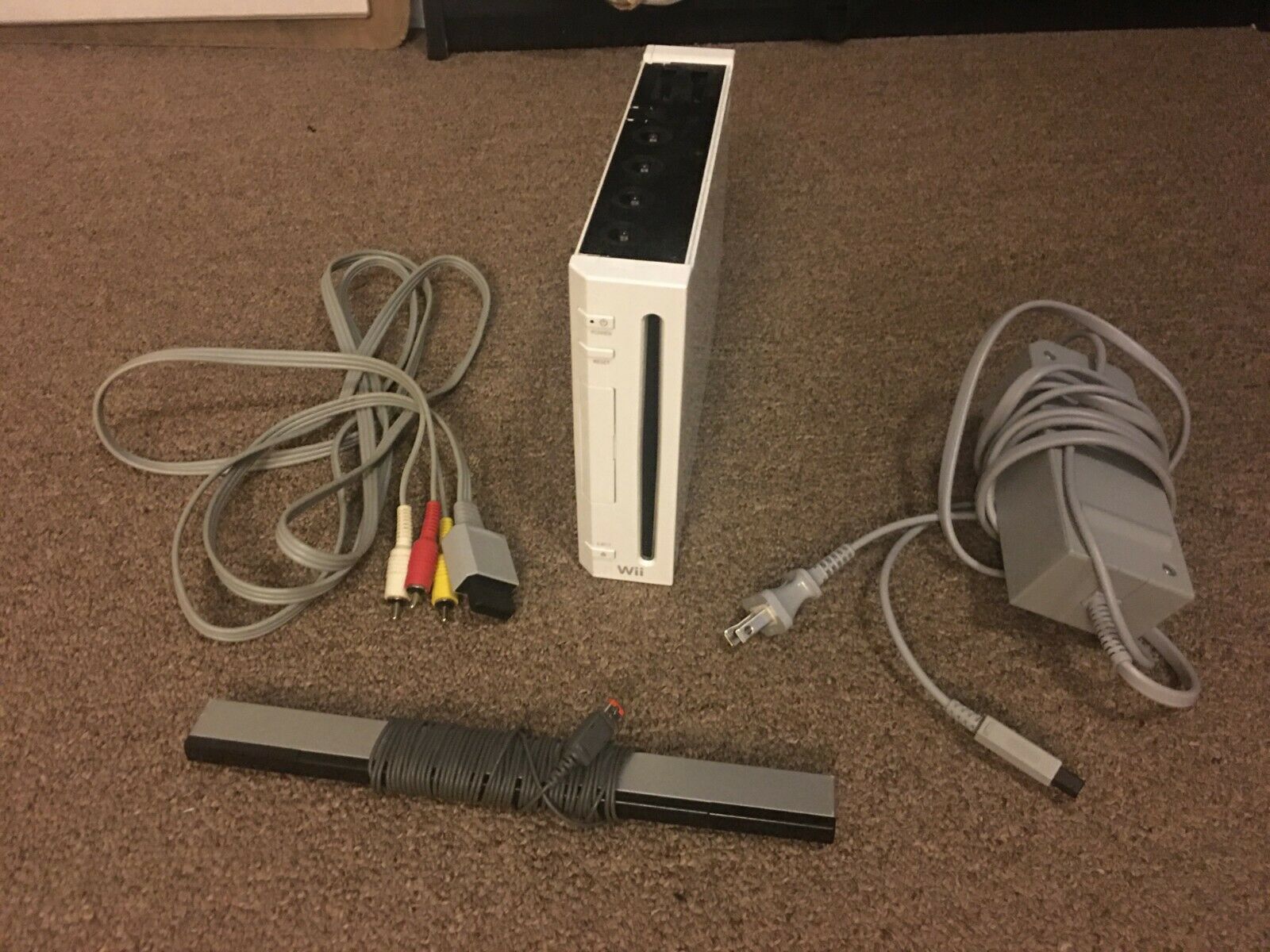 Modded Nintendo Wii with HDMI converter - iCommerce on Web