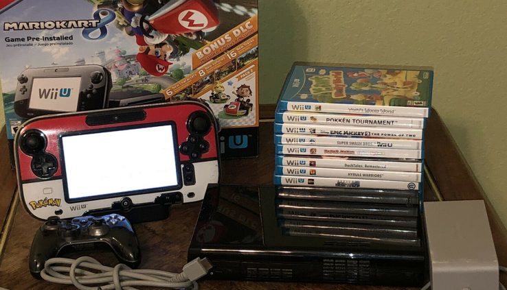 Nintendo Wii U Console w/ 10 Video games And Controller