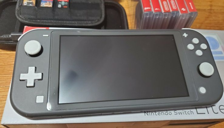 Grey Nintendo Swap Lite – with 8 video games-ANIMAL CROSSING and extra