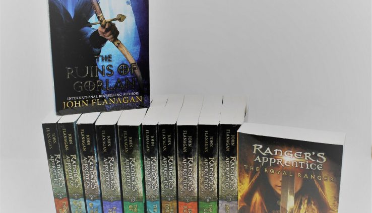 RANGER’S APPRENTICE The Complete Sequence by John Flanagan Device of Paperbacks 1-12