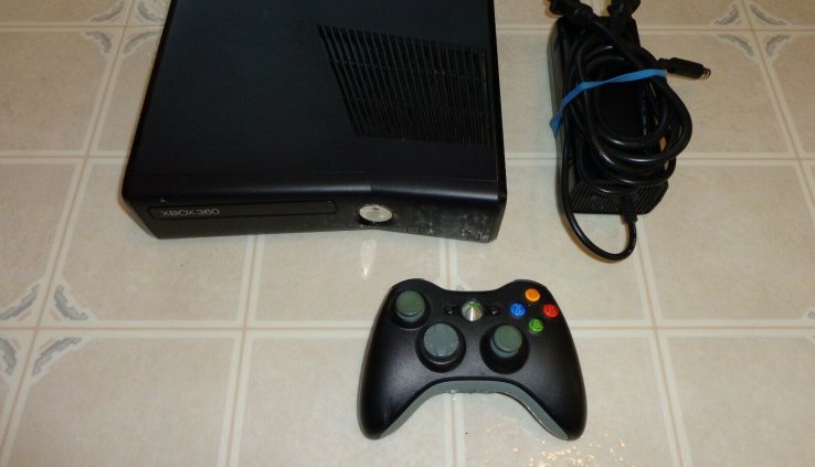 Microsoft Xbox 360  4GB Black Console