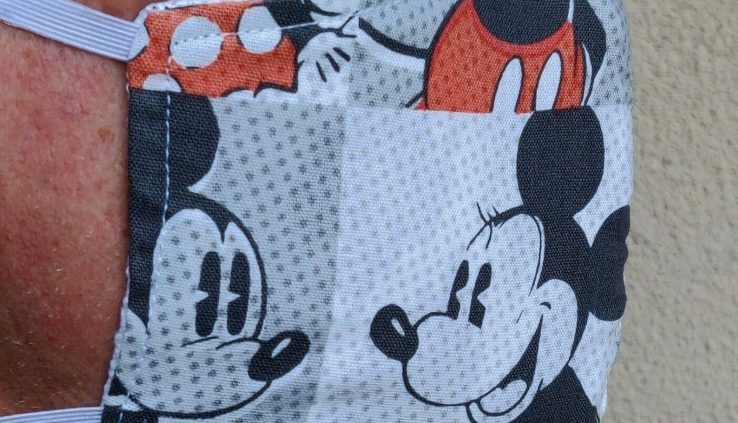 Mickey Mouse Disney Handmade Face Quilt Cloak 100 % Cotton 2 Layers and elastic.