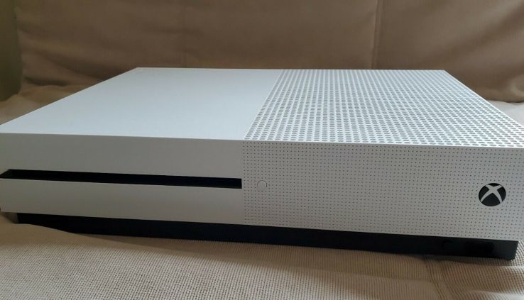Microsoft Xbox One S 500GB White Console (with one controller)