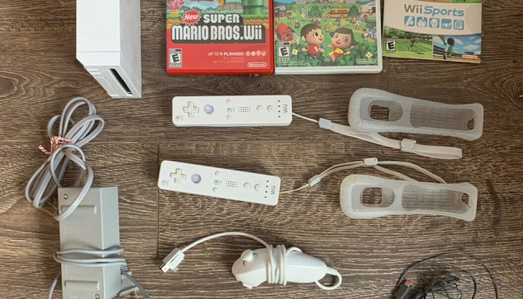 White Nintendo Wii Console + Video games