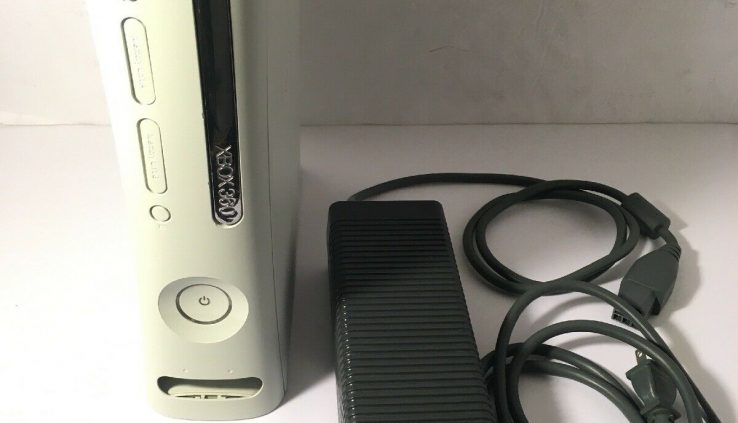 Microsoft Xbox 360 White Gaming Console With 250MB MC & Energy Adapter