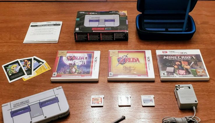 Fresh Nintendo 3DS XL Dapper NES, 6 games, all equipment, case. MINT! FREE S/H