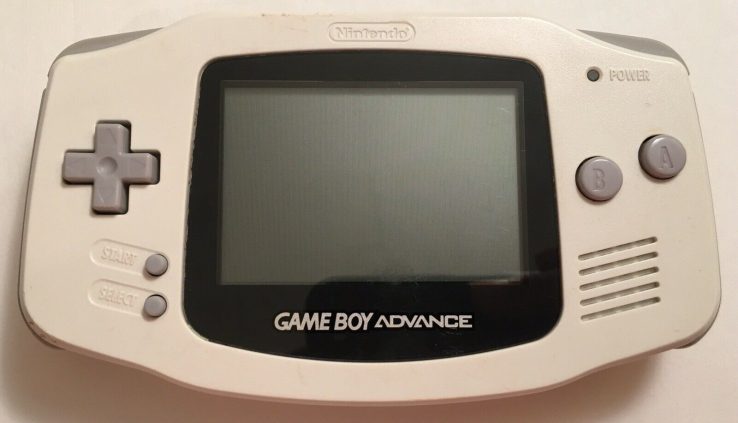 Nintendo Game Boy Attain Handheld Machine – Arctic White – AGB-001