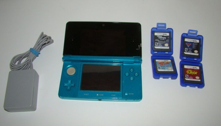 Nintendo 3DS Aqua Blue Console, With Charger, 4 Video games, Mountainous Situation