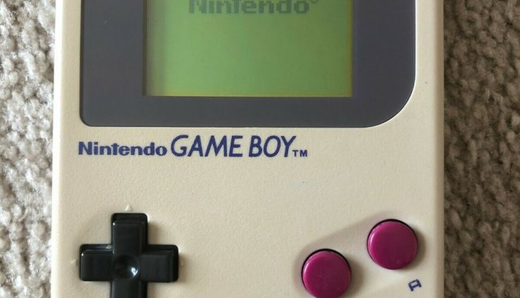 Fashioned Nintendo Gameboy with Tetris Devoted Condition RETRO DMG-01 !!