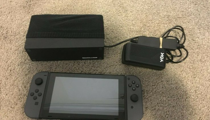 Nintendo Switch 32GB Console with Grey Joy-Cons (Unpatched, Hackable)