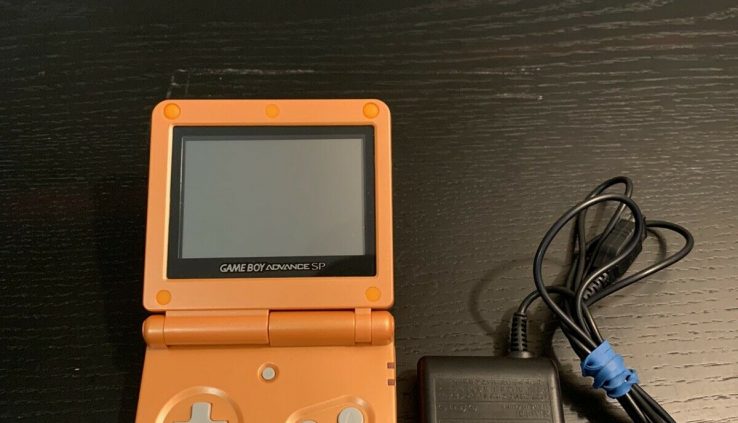 Nintendo Gameboy Reach SP Torchic Orange Console Achamo GBA