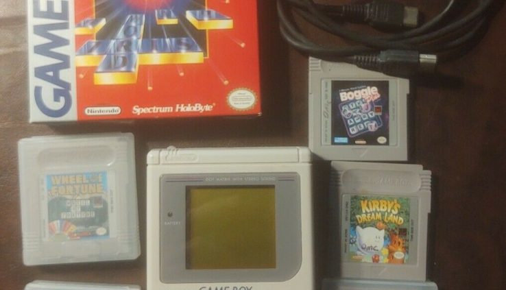 ORIGINAL NINTENDO GAME BOY GRAY HANDHELD SYSTEM CONSOLE WITH 6 GAMES, USED COND