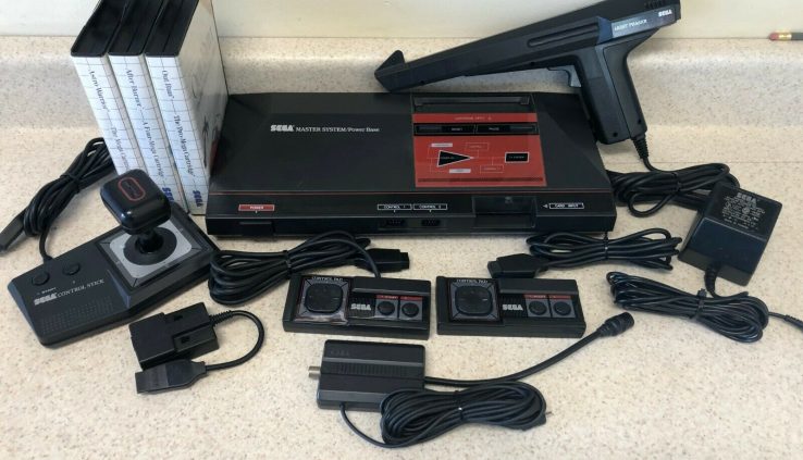 Sega Master Procedure Console 3010-C Bundle w/ Controllers & 3 Video games *Handsome*