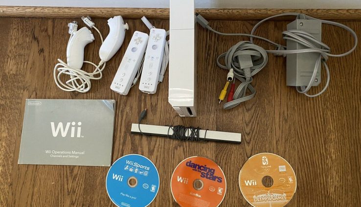 Nintendo Wii White Console RVL-001 – Sport Dice Well accurate Bundle + 3 Video games