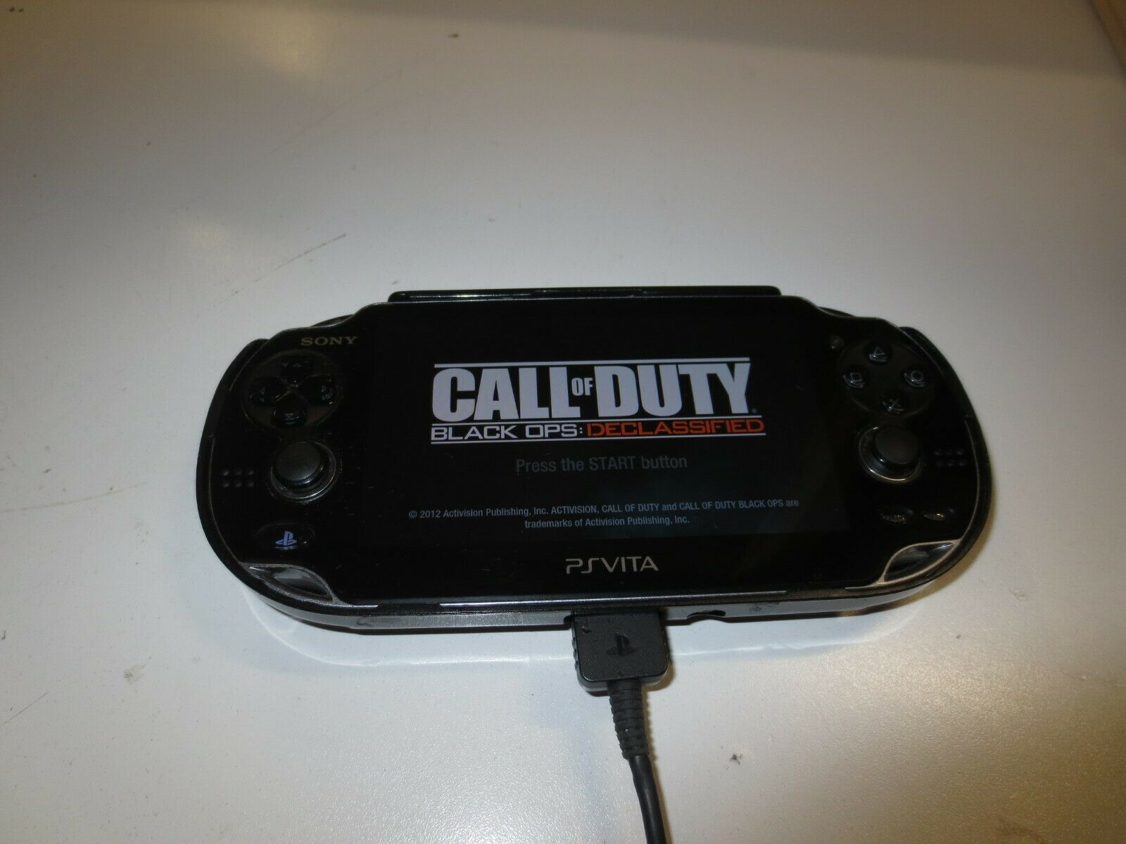 PlayStation Vita - PSVITA PCH 1000 ソフト2本付きの+