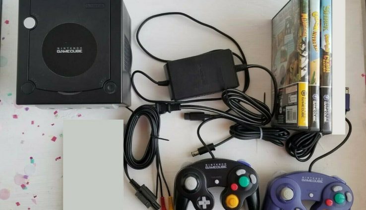 Nintendo GameCube Shadowy Bundle with 3 Games and 2 controllers