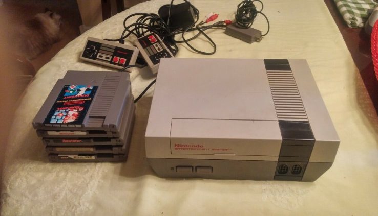 Nintendo NES Console Bundle with  2 Controllers + 5 Games