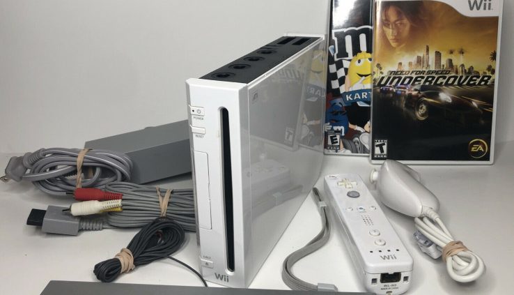 Nintendo Wii Console RVL-001 (GameCube Comp.) Total Bundle Examined 2 Video games