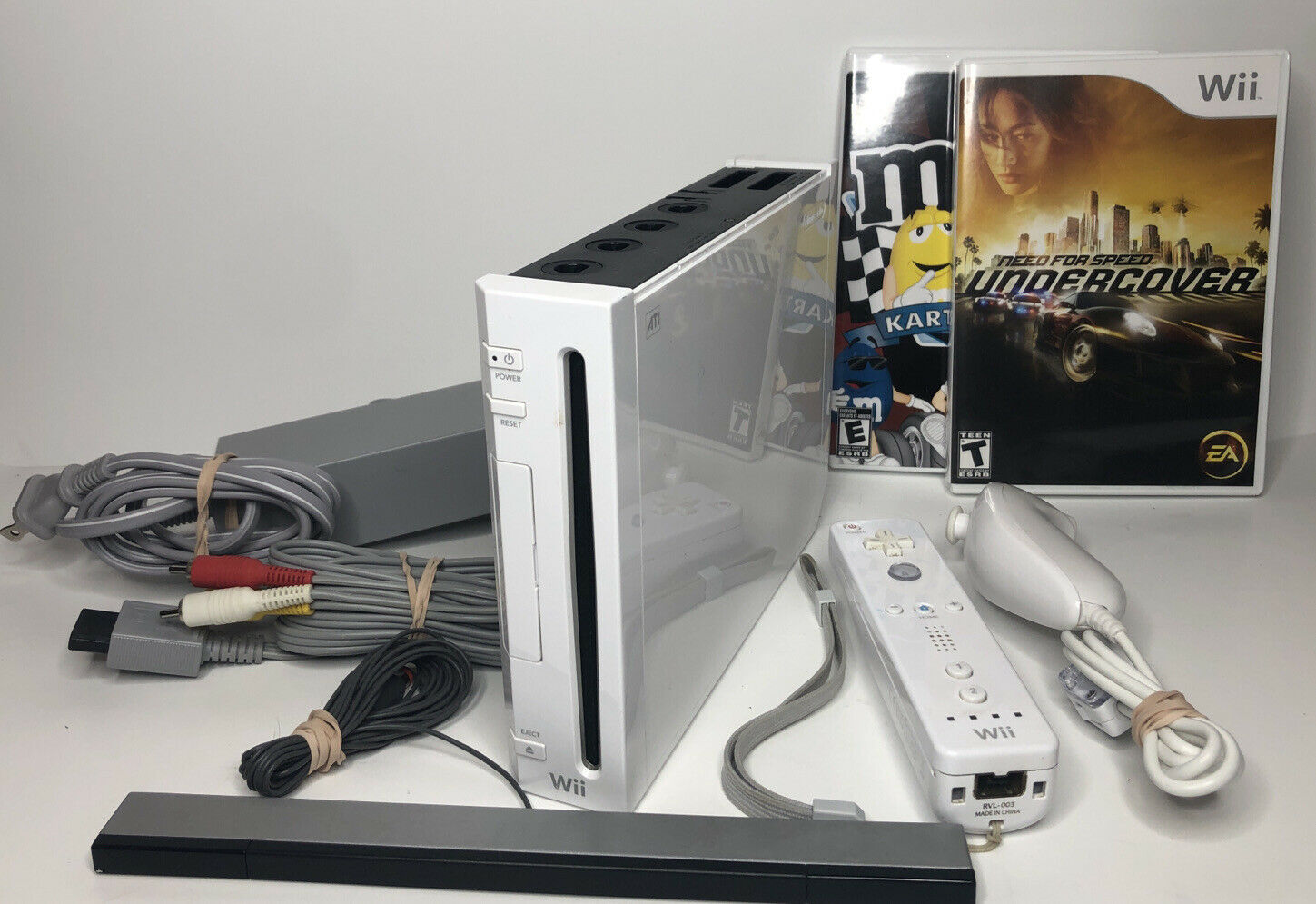 Nintendo Wii Console RVL001 (GameCube Comp.) Total Bundle Examined 2