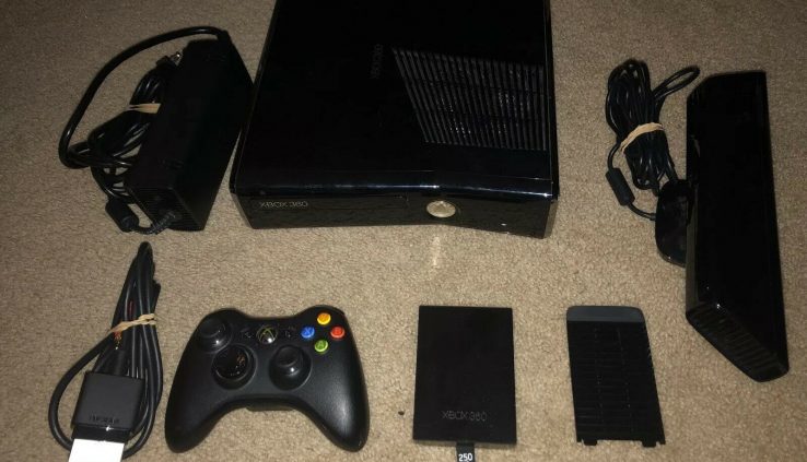 Microsoft Xbox 360 S 250GB System Dusky 1439 plus Kinect Accent