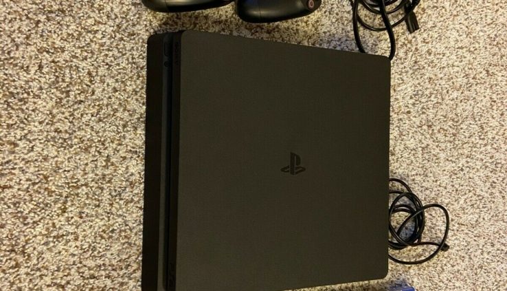PS4 Slim 500gb, 2 Controllers, 2 Video games Bundle. Gentle outdated. Substantial condition.