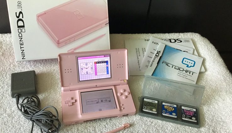 Nintendo DS Lite Coral pink With Field Charger And Stylus 3 Games Cracked Hinges