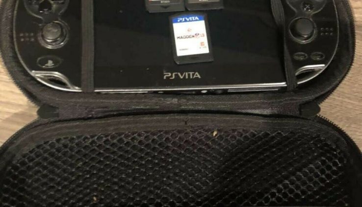 Sony PlayStation Vita (Comes with 3 games)