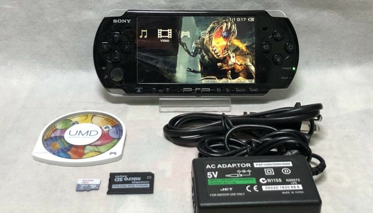 Sony PSP 3000 Piano Sunless System with 1 Game & Memory Card Bundle