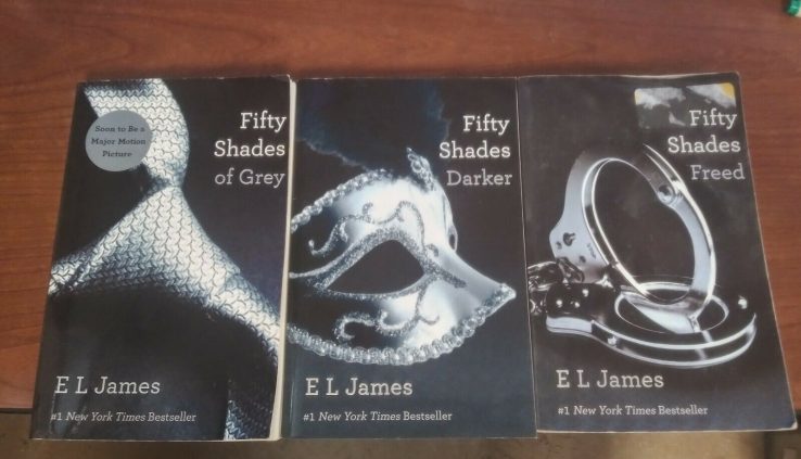 FIFTY 50 SHADES OF GREY BOOK TRILOGY SET