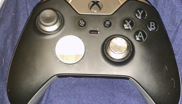 V1 Xbox One Controller.