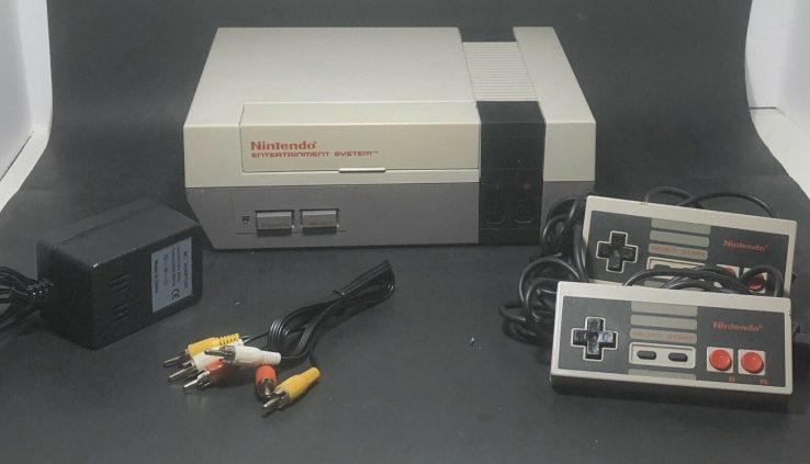 Nintendo NES-001 Video Game Console W/ 2 Oem Controllers Hookups Tested Works