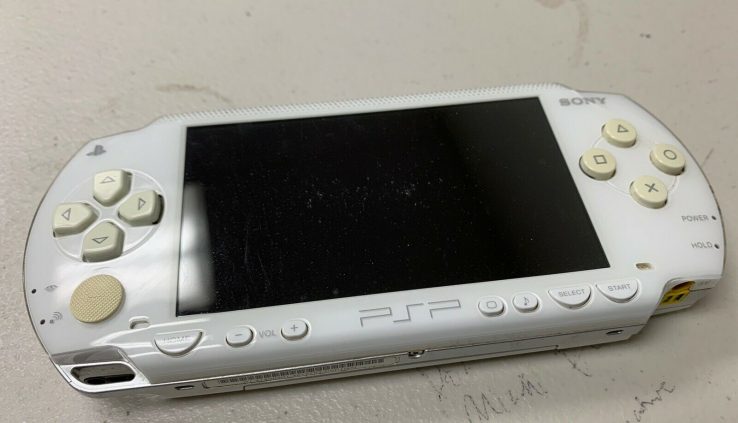 Sony PSP 1000 White with AC Adapter  ***SHIP FROM U.S.A.***