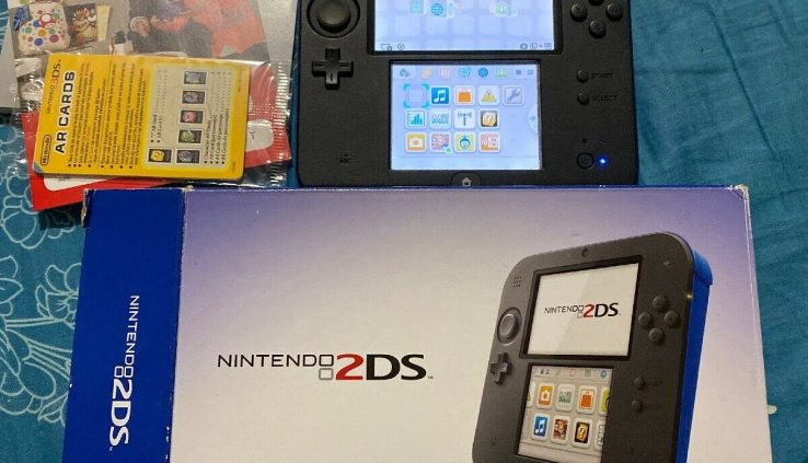 Nintendo 2DS – Electrical Blue Trace Novel In Box