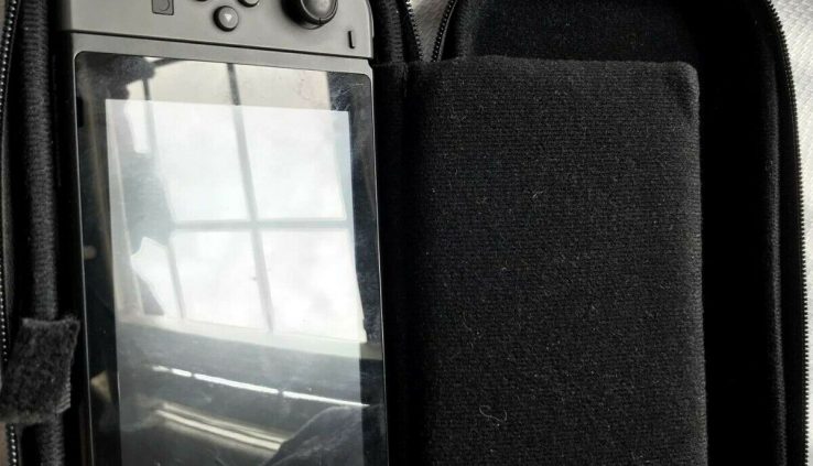 Nintendo Swap 32GB Grey Console (with Grey Pleasure-Cons)