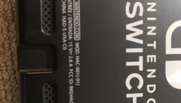 Nintendo Swap 32GB Grey Console (with Grey Joy-Cons)