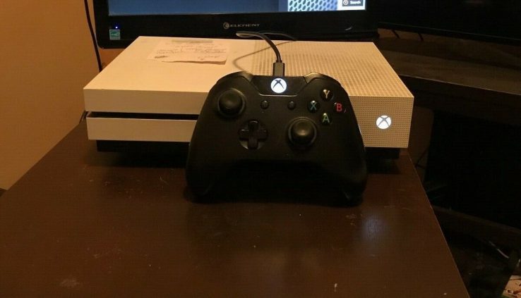 500GB WHITE XBOX ONE S..”CONSOLE  CONTROLLER ONLY…NO CORDS..